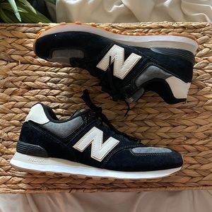 New Balance 574 shoe, Women’s, size 10, black/white/tan